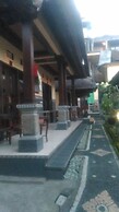 Dewi Antara Homestay