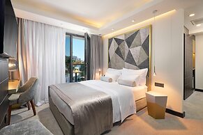Time Boutique Hotel