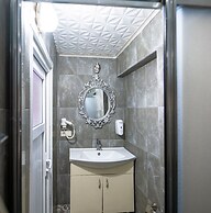 Evin Suit Hotel