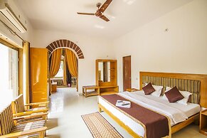 Jungle King Resort