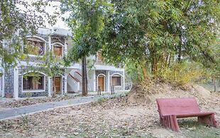 Jungle King Resort