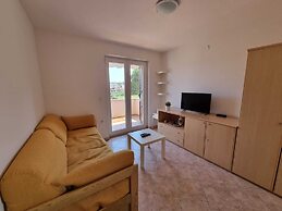 Apartment Yellow