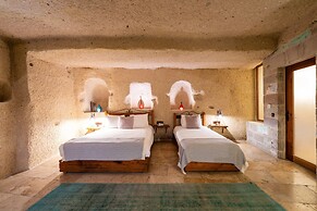 Design Cave Hotel