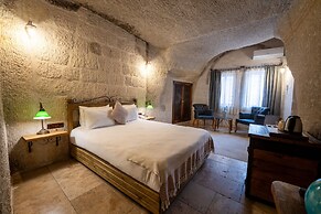 Design Cave Hotel