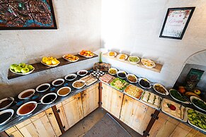 Design Cave Hotel