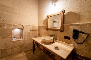 Design Cave Hotel