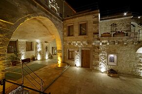Design Cave Hotel