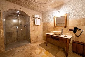 Design Cave Hotel
