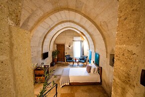 Design Cave Hotel
