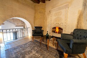 Design Cave Hotel