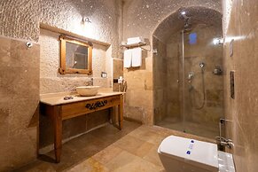 Design Cave Hotel
