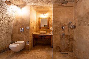 Design Cave Hotel