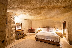 Design Cave Hotel