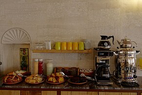 Design Cave Hotel