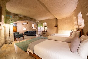 Design Cave Hotel