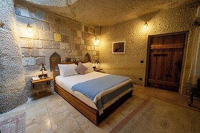Design Cave Hotel