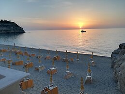 Le Roccette Mare