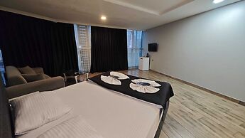 Plus Park Suite & Hotel