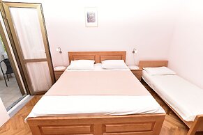 Rooms Tom