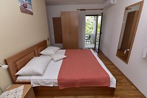 Rooms Tom