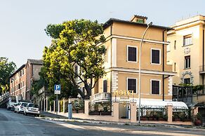 Sourire Hotel