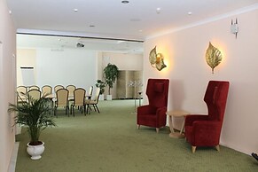 Lindemann Hotel