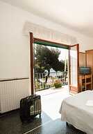 Hotel Tirreno
