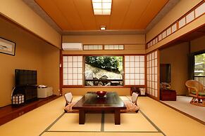 Albergo Yuraku