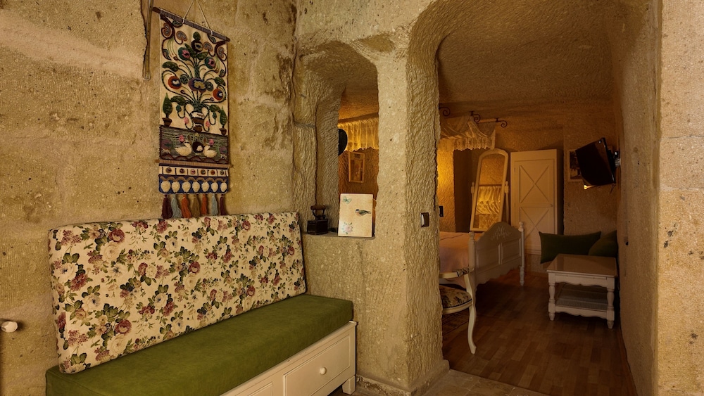 Iris Cave Cappadocia