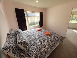 Claremont Country Lodge B&B