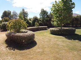 Claremont Country Lodge B&B