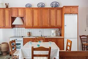 Marouso Villa Paros
