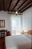 Marouso Villa Paros