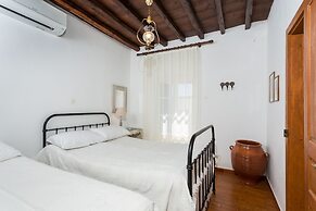 Marouso Villa Paros