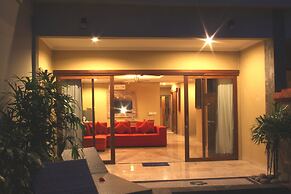 Bayshore Residence