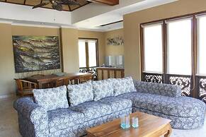 Bayshore Residence