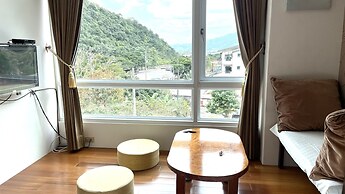 Taiping Mountain Spring Love