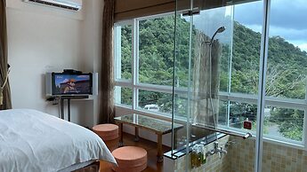 Taiping Mountain Spring Love