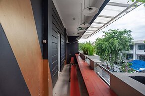 RedDoorz Plus @ Kemayoran