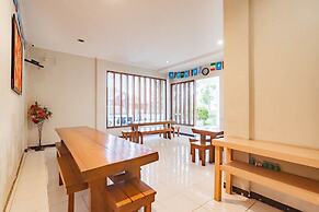 RedDoorz @ Sersan Bajuri Atas