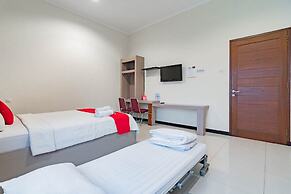 RedDoorz @ Sersan Bajuri Atas