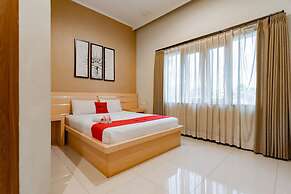RedDoorz @ Sersan Bajuri Atas