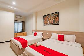RedDoorz @ Sersan Bajuri Atas