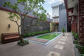 RedDoorz Premium @ Jalan Cengkeh