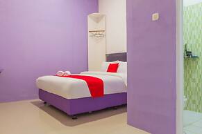 RedDoorz Plus @ Tuparev Cirebon 2
