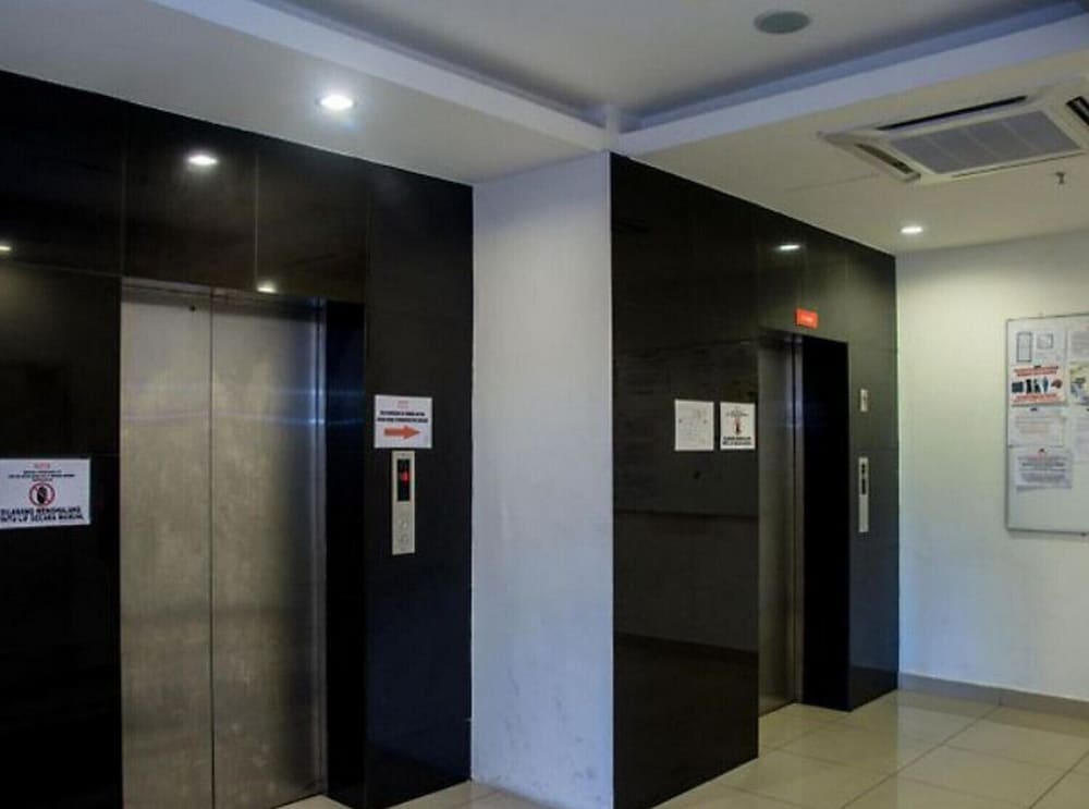 De' Viana Hotel & Apartment