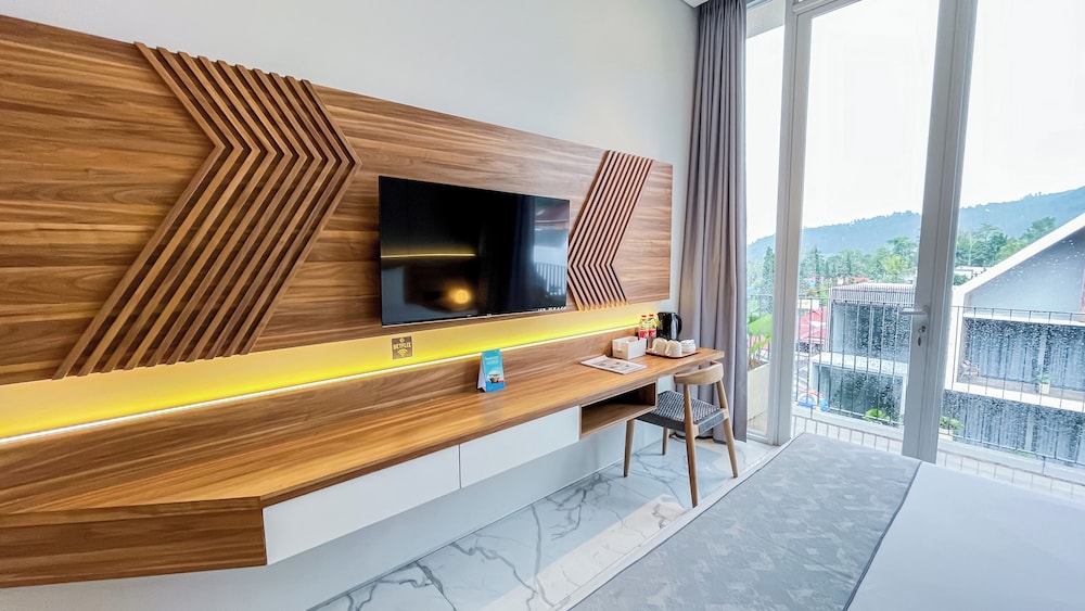 Facade Hotel by Azana