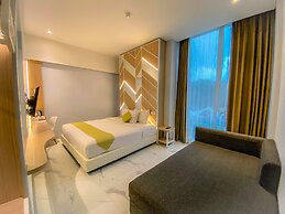 Facade Hotel by Azana