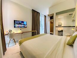 Facade Hotel by Azana