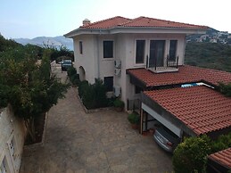 Antiphellos B